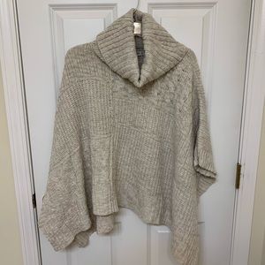 Abercrombie & Fitch Sweater/Shaw